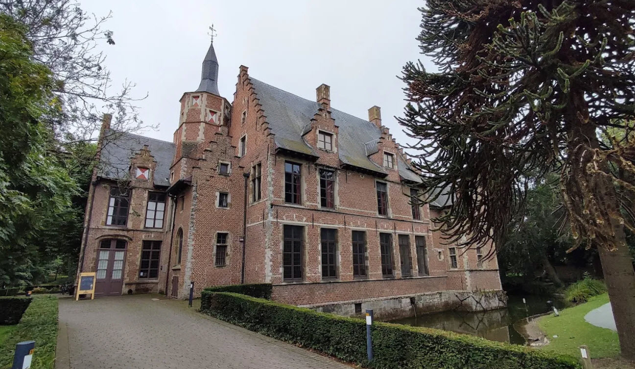 Walburg Castle, Belgium